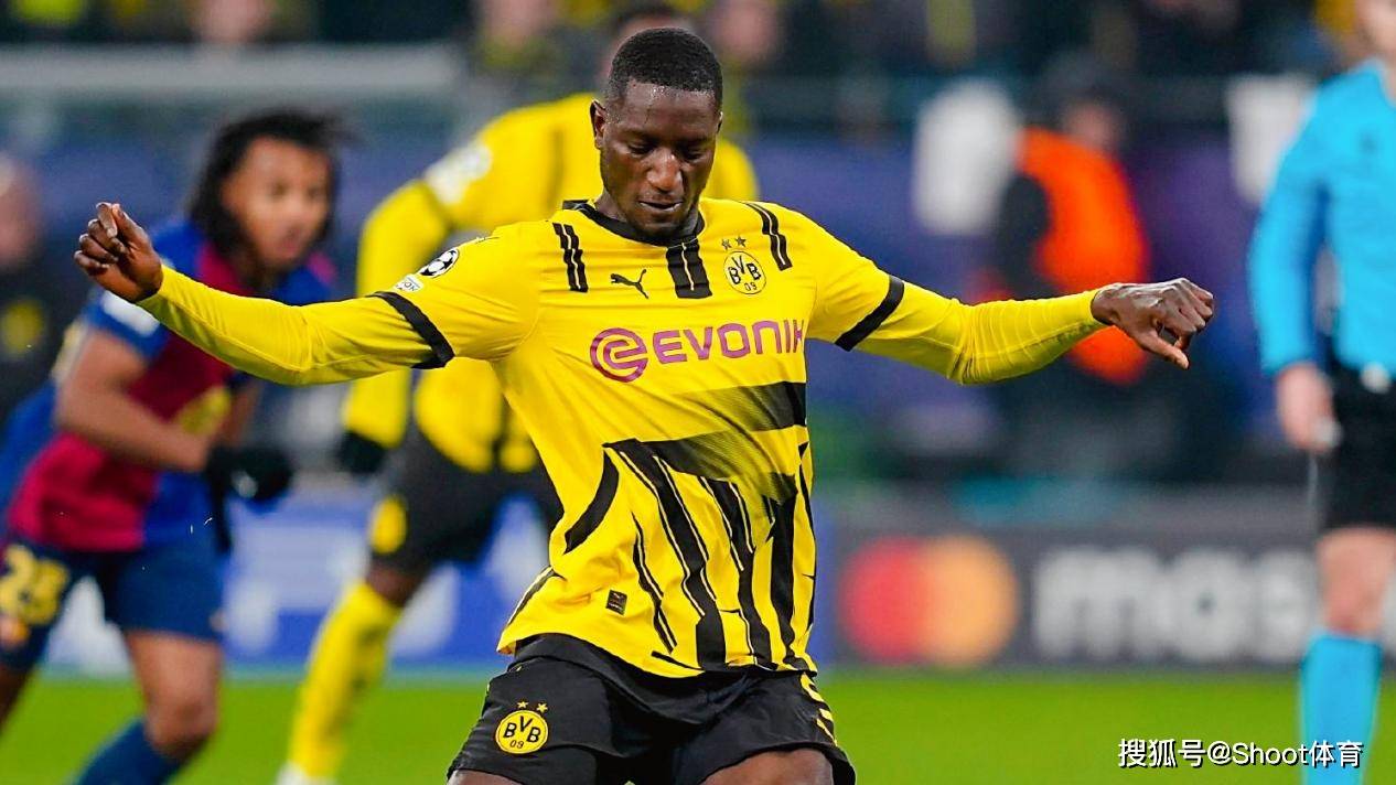 世乒赛常规赛对决在即!多特蒙德演练定位球,莱比锡密集防守应对(德甲斯图加特对多特蒙德)